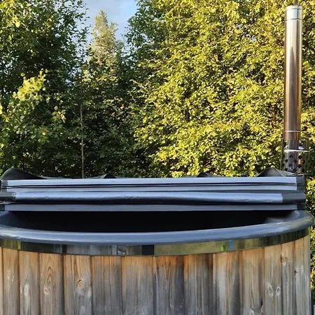 Lykke House Hot Tub, Grill Hut Northern Lights * טריסיל
