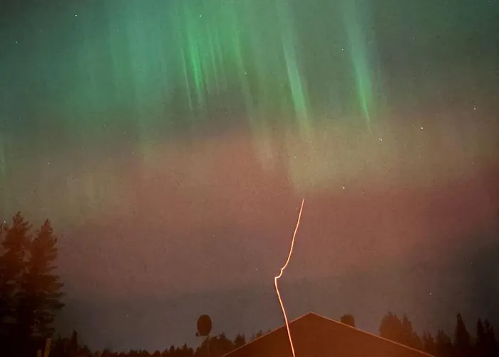 Lykke House Hot Tub, Grill Hut Northern Lights