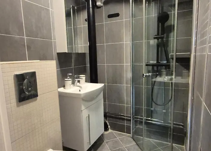 Lykke House Hot Tub, Grill Hut Northern Lights